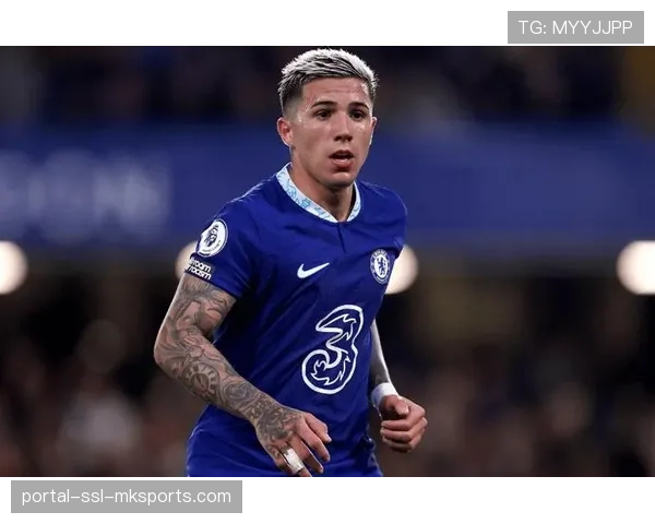 内部分歧与赛季目标:深度报道里昂俱乐部管理层在赛季末的动荡 内部分歧与赛季目标:深度报道里昂俱乐部管理层在赛季末的动荡