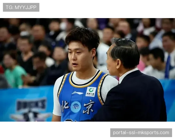 赵睿因不当行为遭CBA公司处罚，北京首钢俱乐部同时受罚